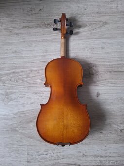 Houslicky 1/8 - 6