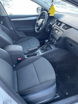 Škoda Octavia 1.6 TDi Manuál - Auto na splátky bez registru - 6