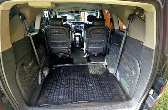 SsangYong Rodius 4x4 - 6