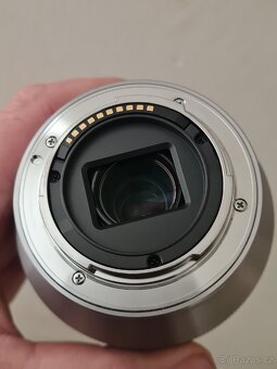 SONY SEL 18-200mm F3.5-6.3 OSS - 6