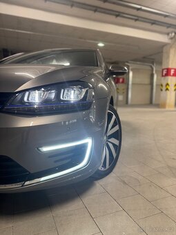 Volkswagen Golf GTE 1.4 TSI Plug-in Hybrid – výborný stav - 6