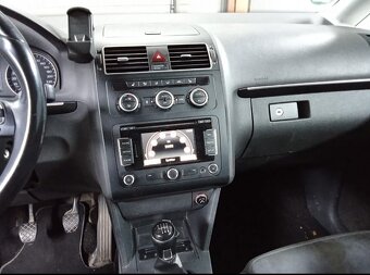 Volkswagen Touran 2.0tdi highline 7mist - 6