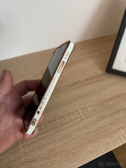 iPhone XR - 6
