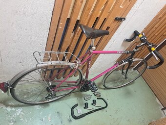 Staré silniční kolo Peugeot + hromada dílů - 6