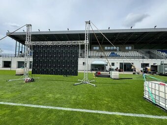 Velkoplošná LED obrazovka - Venkovní P3.91  3840 MHz – 50 m2 - 6