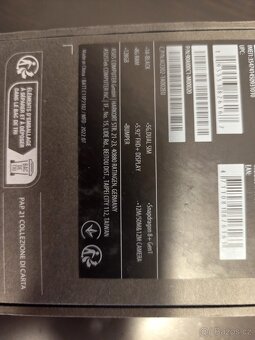 Asus Zenfone 9 - 6