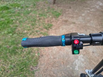 Elektrokoloběžka Bluetouch BT800 - 6