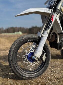 Husqvarna FE 450 SUPERMOTO - 6