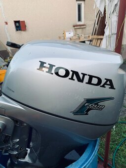 člun HONDA s motorem 15HP - 6