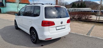 Volkswagen Touran 2.0 TDi, servisní knížka - 6
