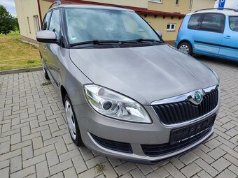 Škoda Fabia kombi 1.2tsi 77kw DSG 10/2012 Family AČ - 6