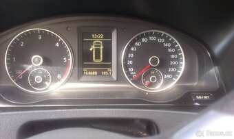 Volkswagen Caravelle - 6
