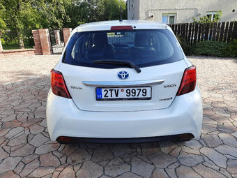 Toyota yaris 1,5 hybrid 9/2014 lift naj 127 tis km - 6