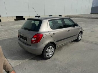 Škoda fabia 1.2 12v - 6
