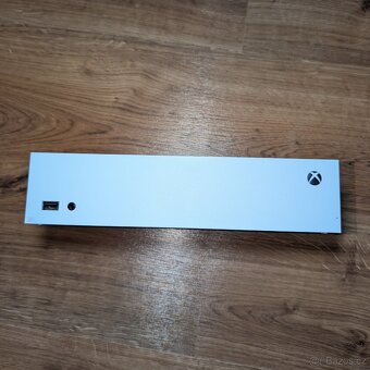 Xbox Series S 512GB + 2x ovládač - 6