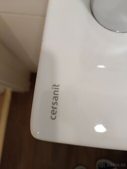 Umyvadlová skříňka s umyvadlem i baterií a sprchou - 6