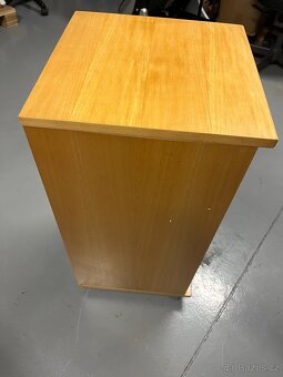 Policový díl na kolečkách - 6