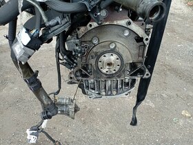 PEUGEOT, CITROEN MOTOR 2,0HDI EURO 5, RH02, RHD, AHZ, RHH - 6