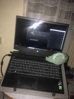 hp pavilion gaming 15 rtx3050 lesklí noví displey+klavesnice - 6