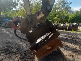 Pásový bagr TAKEUCHI TB 260 - 5,7 t. Powertilt - 6