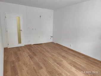 Novostavba 1+kk s parkovacím stáním v centru České Třebové - 6