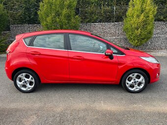 Ford Fiesta 5 dveř 1.25 benzín,2010,Klimatronic, 2 sady kol - 6