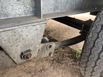 Prodám přívěs PM 35U 3 500 kg vysoké bočnice - 6