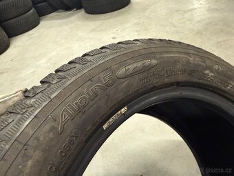 prodám zimní 205/55/16 Michelin - 6