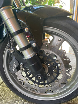 Prodám Triumph Speed triple 955i - 6