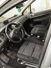 Peugeot 307SW 2.0HDI 66KW 06/2004 - 6