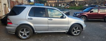 Mercedes-Benz ML 400 Praha - 6