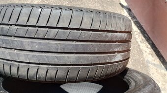 2ks letni pneu Bridgestone 225/45-17 vzorek 4mm - 6