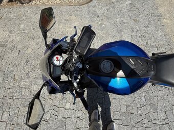 Yamaha yzf r125 - 6