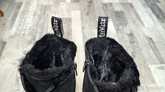 Dámské zimní kozačky orig.Dr.Martens vel.40 - 6