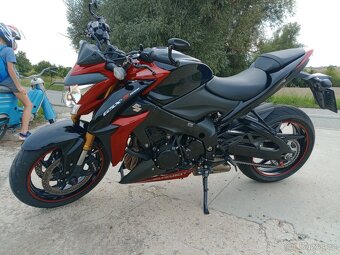 Suzuki GSX-S 1000 - 6