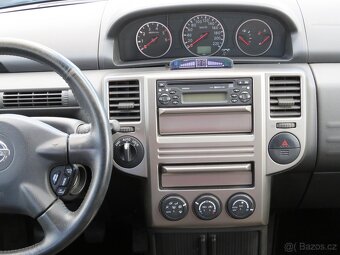 Nissan X-Trail 2.2dCi ,  100 kW nafta, 2006 - 6