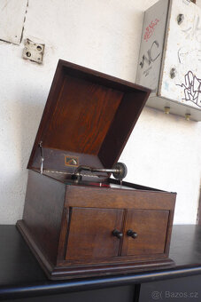 Radiopřijímač TESLA Tosca 326A - 6