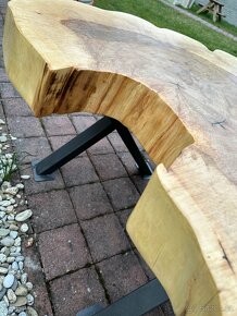Masivní dřevěný stůl - 6