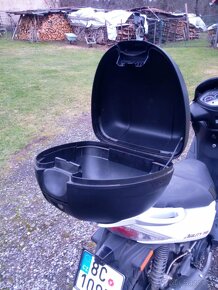 Skútr KYMCO 150 - 6