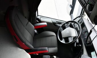 Volvo Tahač pro mega návěs FH 500 - 6