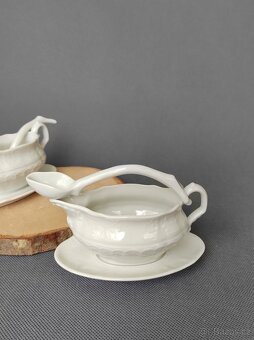 Krásný porcelánový omáčník série White "Rose" Pirken Hamme - 6