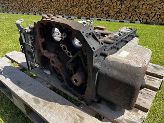 Motor Iveco Daily 3.3 130 Kw - 6