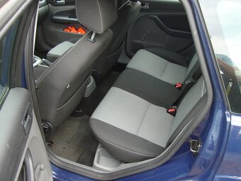 Ford Focus Combi 1.6i 16V 74kw/2011/ČR/klima - 6
