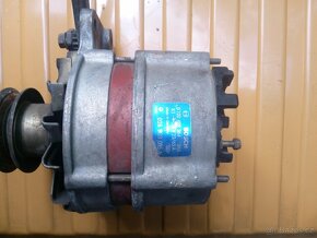 Alternátor z Audi 80 2.0, 1.9 TD, 1.6 TD - 6