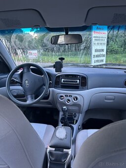 Hyundai Accent 1.4 - 6