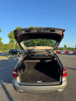 Mercedes-Benz W212 E220 CDI - 6