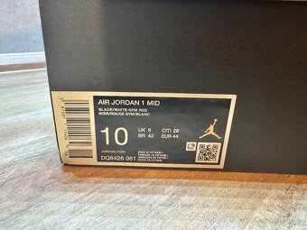 Nike Jordan 1 Mid - 6