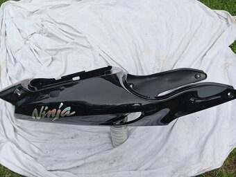 Kawasaki ZX-9R Ninja - 6