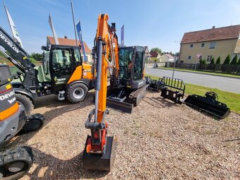 Kompaktní rypadlo DEVELON DX55R-7 - 6