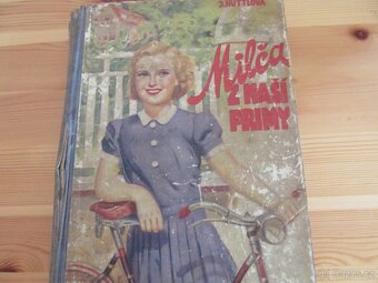 Gabra a Malinka povedené dcerky, ve městě, (100 + 100) - 6